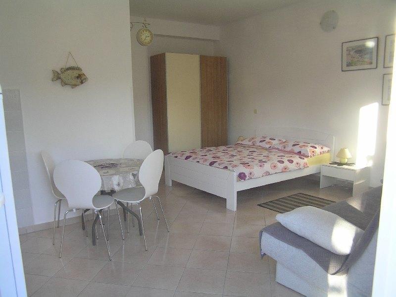 Deda Apartments Pag Town Exterior foto